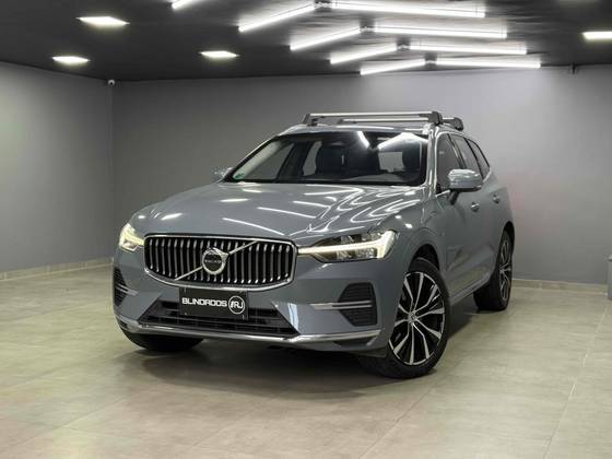 VOLVO XC60 2.0 T8 RECHARGE PLUS AWD GEARTRONIC VOLVO XC60 2.0 T8 RECHARGE PLUS AWD GEARTRONIC